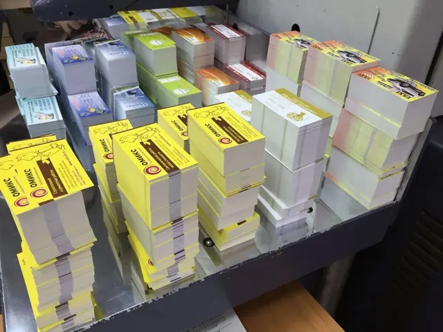 Листовки и карточки — упаковка тиража — работа Тотоби, печать в Сургуте